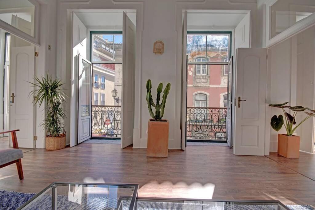 Unique Sao Bento Apartment Ideal For A Group Lissabon Buitenkant foto