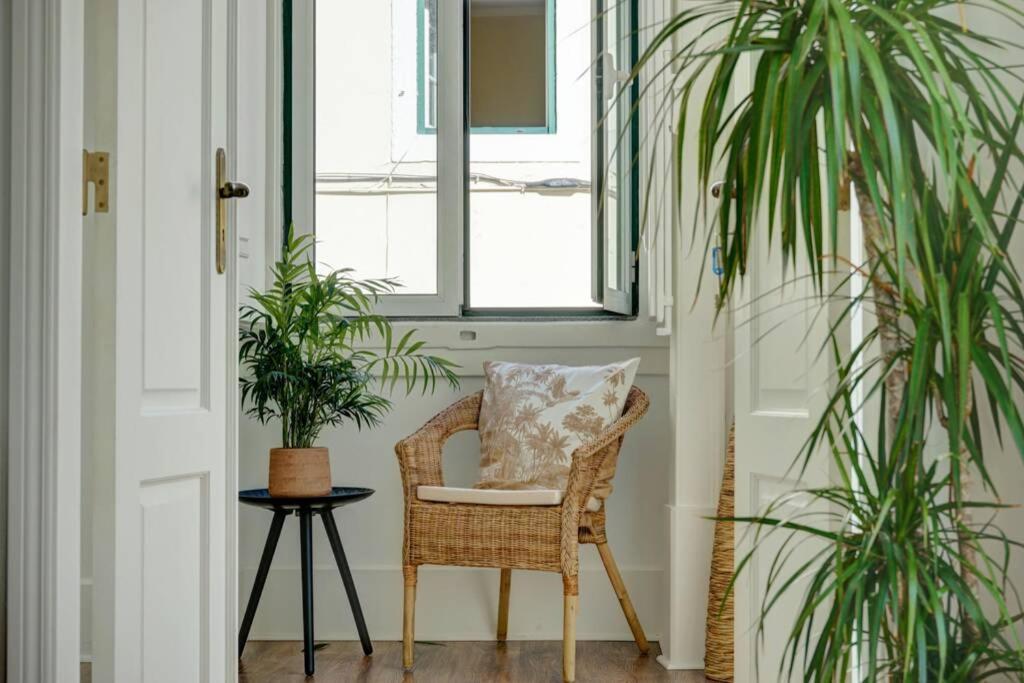 Unique Sao Bento Apartment Ideal For A Group Lissabon Buitenkant foto