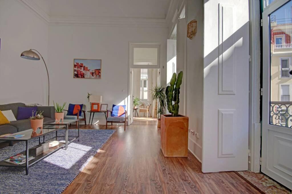 Unique Sao Bento Apartment Ideal For A Group Lissabon Buitenkant foto