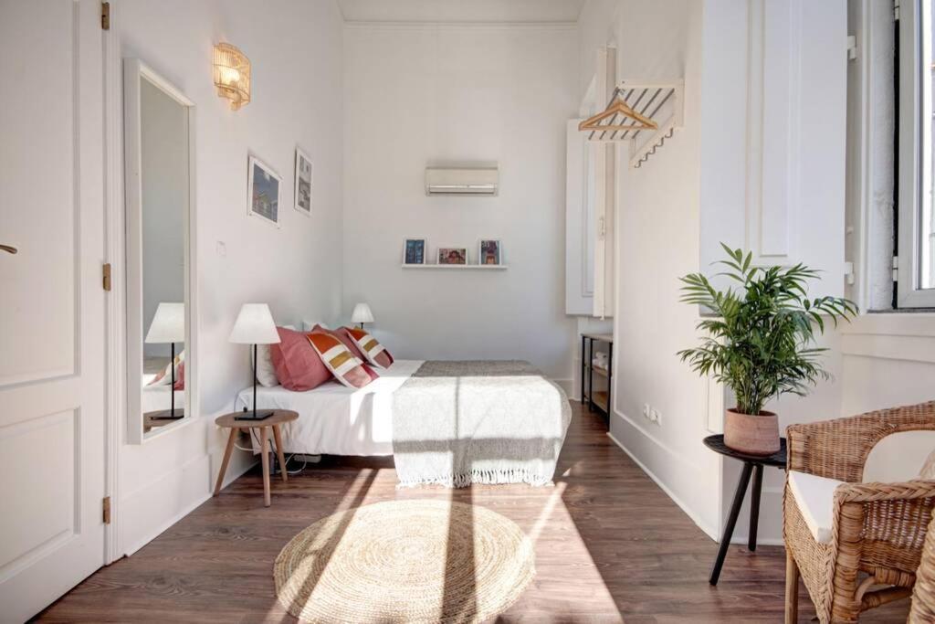 Unique Sao Bento Apartment Ideal For A Group Lissabon Buitenkant foto
