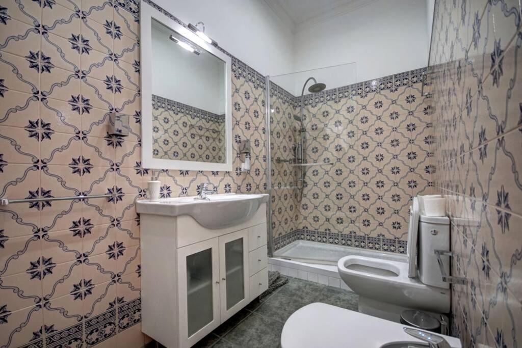 Unique Sao Bento Apartment Ideal For A Group Lissabon Buitenkant foto