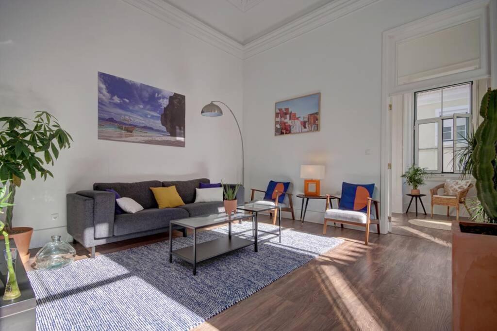 Unique Sao Bento Apartment Ideal For A Group Lissabon Buitenkant foto