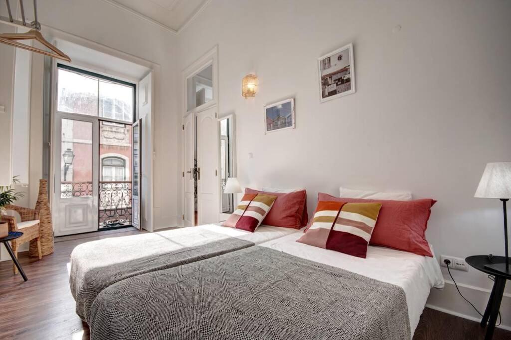 Unique Sao Bento Apartment Ideal For A Group Lissabon Buitenkant foto