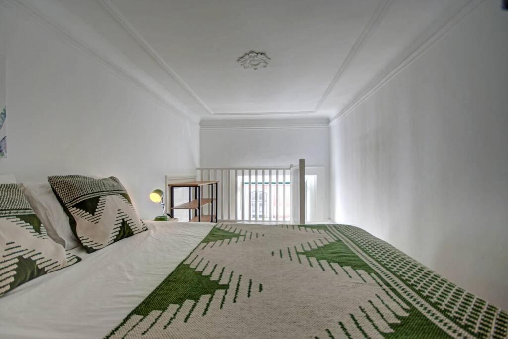 Unique Sao Bento Apartment Ideal For A Group Lissabon Buitenkant foto