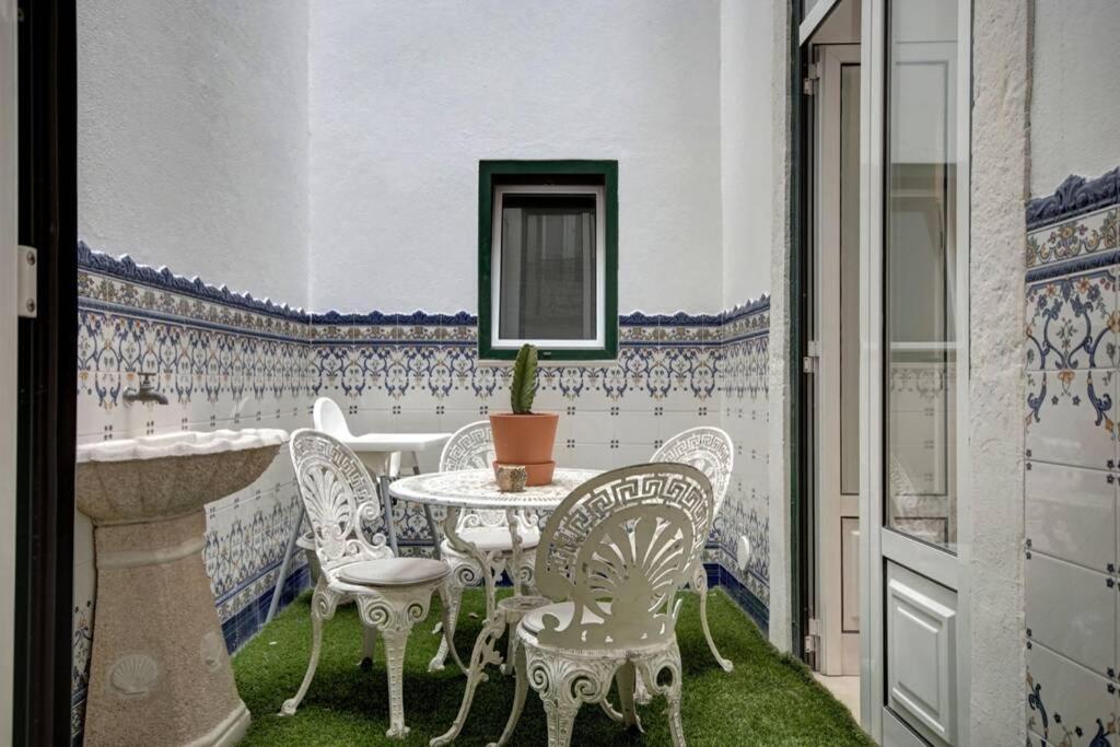 Unique Sao Bento Apartment Ideal For A Group Lissabon Buitenkant foto